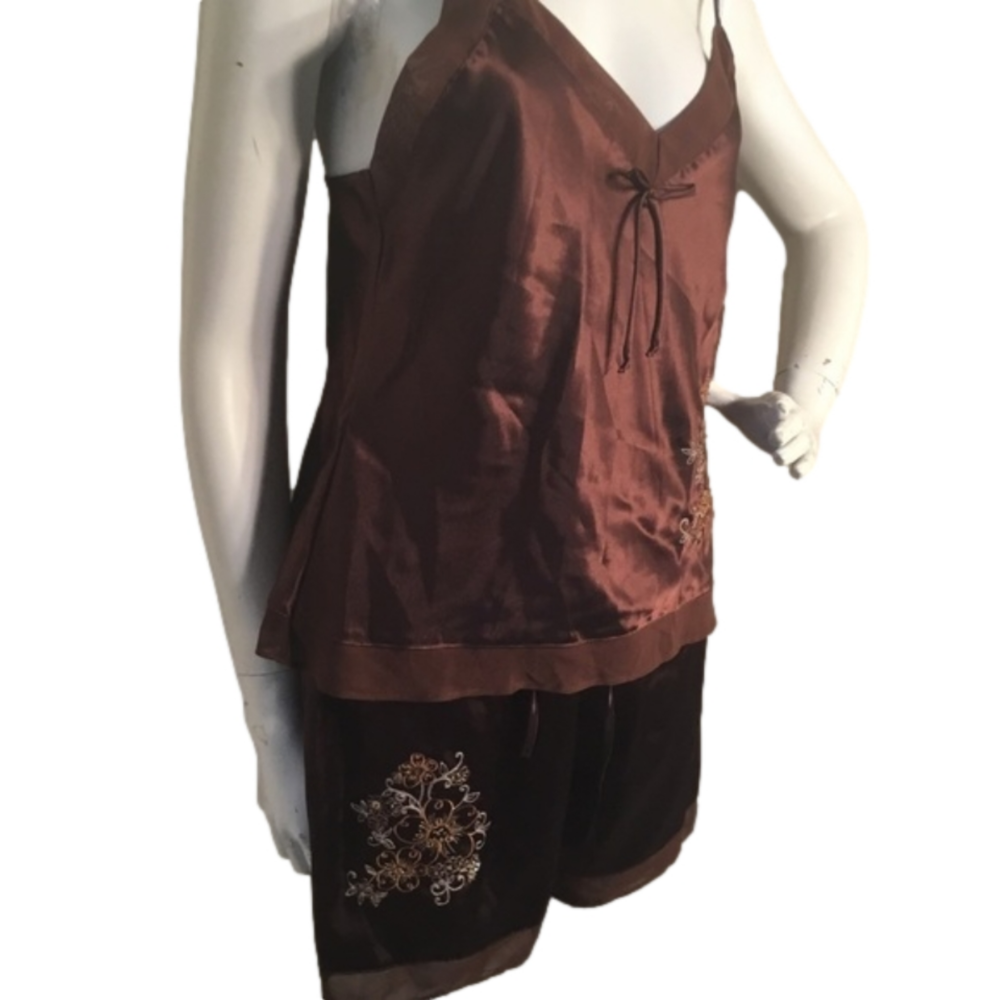 Secret TREASURE WOMENโ BROWN SATIN 2 PIECES PAJAMAS SIZE LARGE